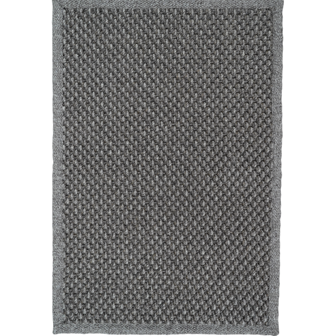 grey almond+black earth