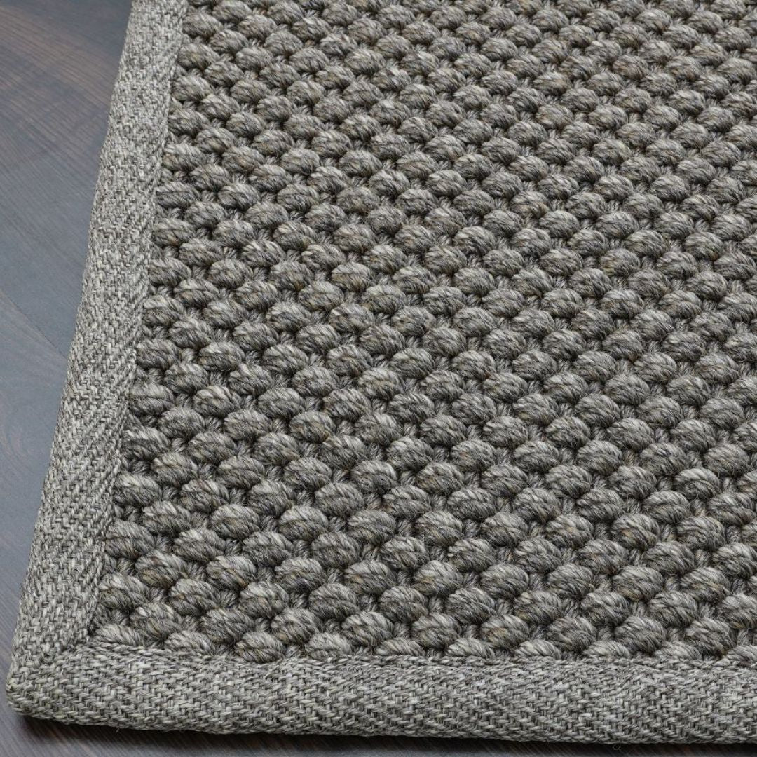 grey almond+black earth